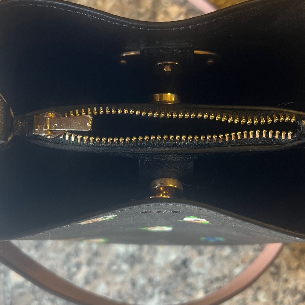 Coach Cross Body,  Mini Town Bucket Bag  with vintage rose print. - Picture 4 of 4